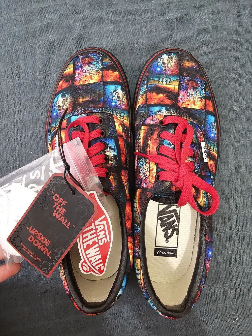 Stranger Things Custom Vans (one of a kind pair!) - Men's size 6.5 - NWT